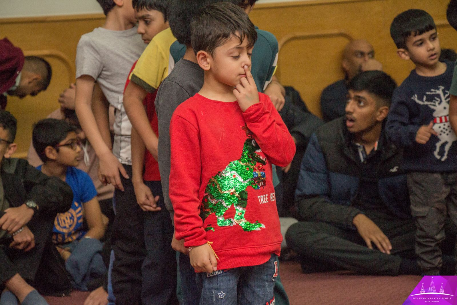 ©1987-2017 SKS Swaminarayan Temple East London